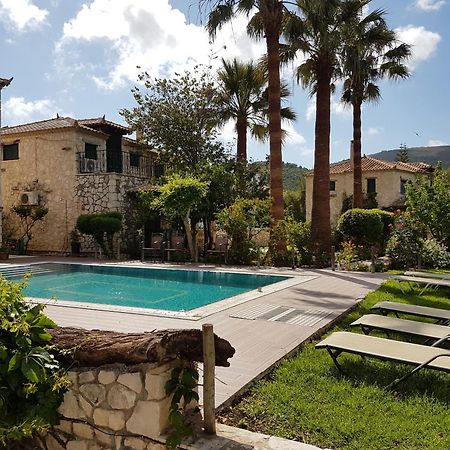 Castello Bellos Villas & Apartments Keri Eksteriør billede